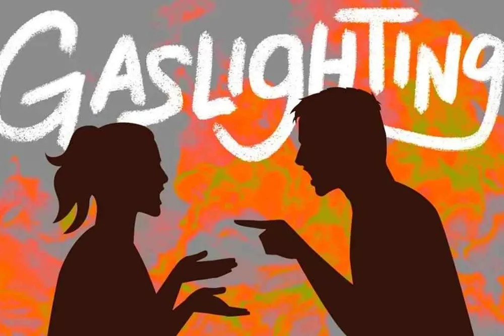 Gaslighting Nedir? Belirtileri ve Nasıl Başa Çıkabilirsiniz?